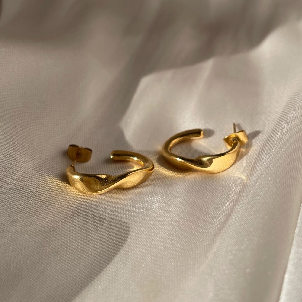 Gold Twist Earrings